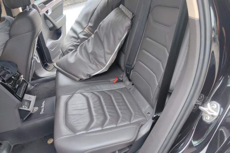 Used Volkswagen Touareg 2019 2.0TSI Ruiyi Edition China VI Standard Left Rear Seat