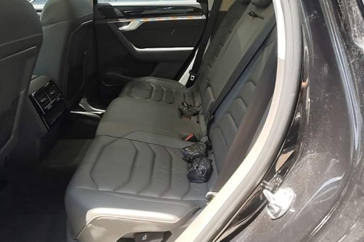 Used Volkswagen Touareg 2019 2.0TSI Ruiyi Edition China VI Standard Left Rear Seat