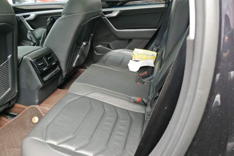 Used Volkswagen Touareg 2019 2.0TSI Ruiyi Edition China VI Standard Left Rear Seat