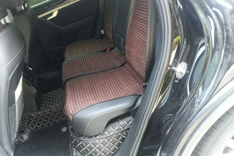 Used Volkswagen Touareg 2019 2.0TSI Ruiyi Edition China VI Standard Left Rear Seat