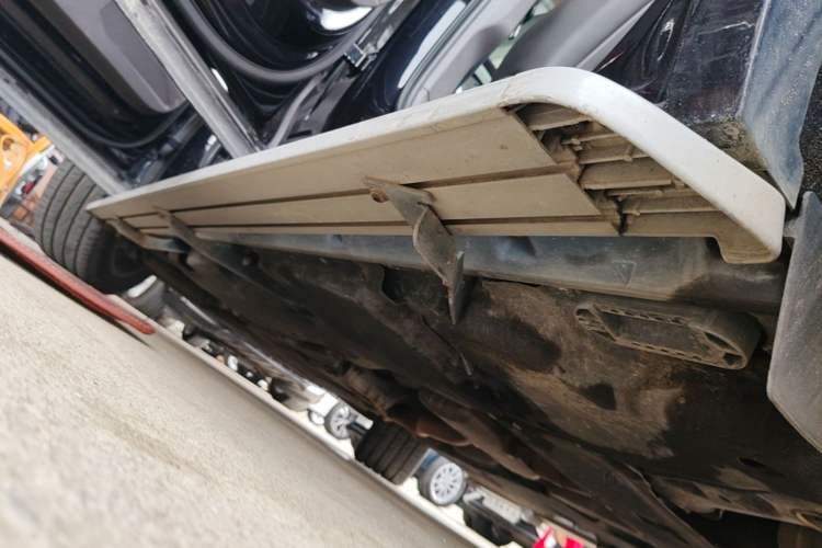 Used Volkswagen Touareg 2019 3.0 TSI RuiFeng Edition China VI Standard Left Side Sill