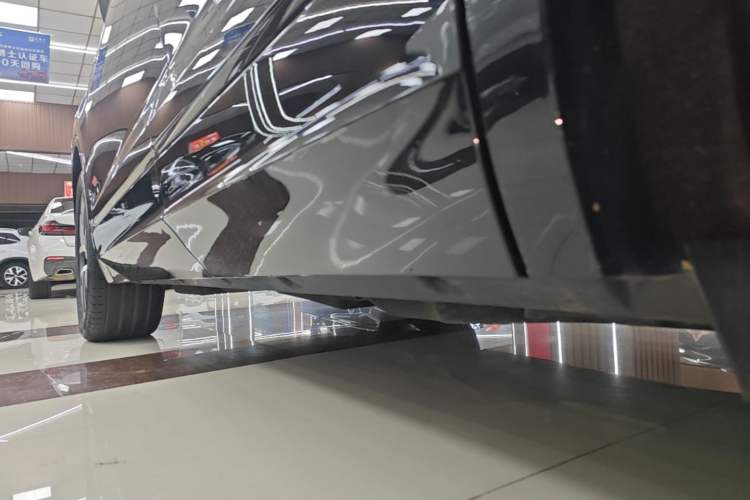Used Volkswagen Touareg 2019 3.0 TSI RuiFeng Edition China VI Standard Left Side Sill
