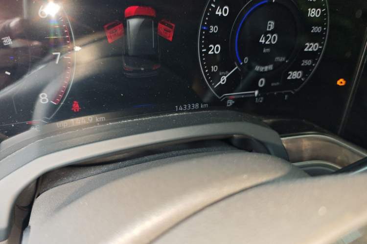 Used Volkswagen Touareg 2019 3.0 TSI RuiFeng Edition China V Standard Odometer Close Up