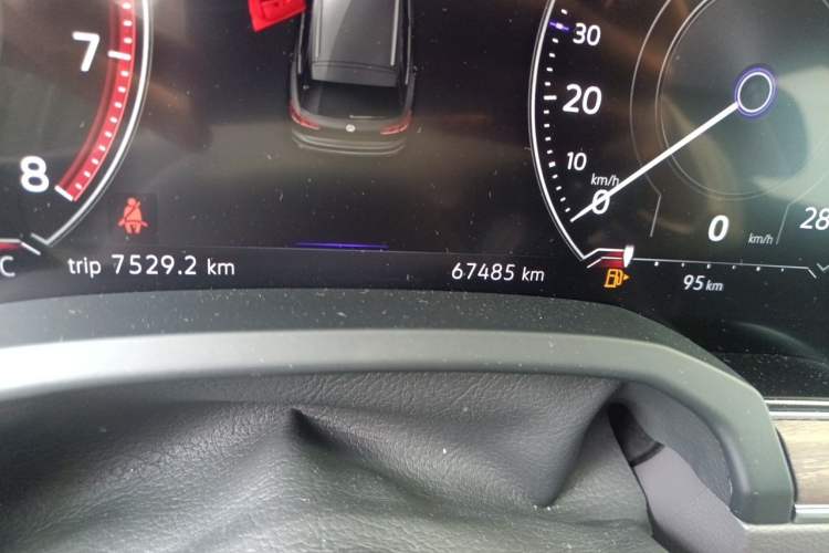 Used Volkswagen Touareg 2019 3.0 TSI RuiFeng Edition China V Standard Odometer Close Up