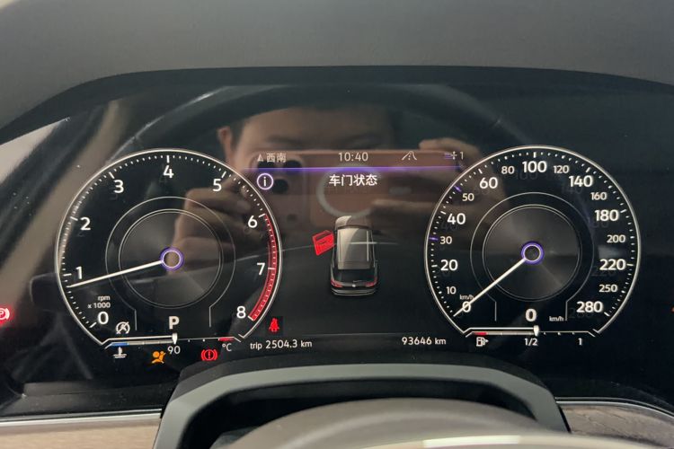 Used Volkswagen Touareg 2019 2.0 TSI Ruiyi Edition China V Standard Odometer Close Up