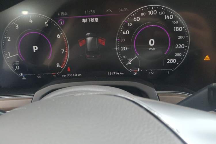 Used Volkswagen Touareg 2019 2.0TSI Ruiyi Edition China VI Standard Odometer Close Up