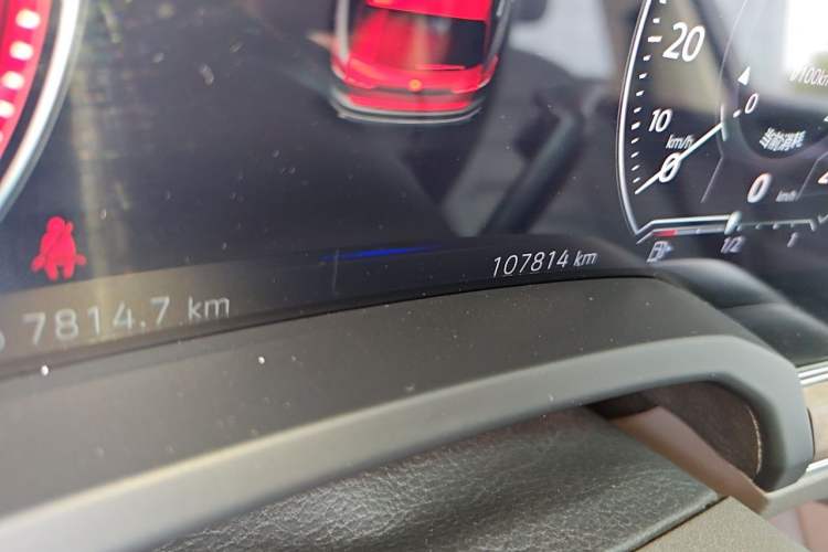 Used Volkswagen Touareg 2019 3.0 TSI RuiFeng Edition China VI Standard Odometer Close Up