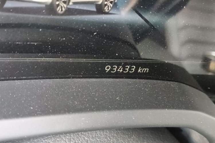 Used Volkswagen Touareg 2019 2.0 TSI Ruiyi Edition China V Standard Odometer Close Up
