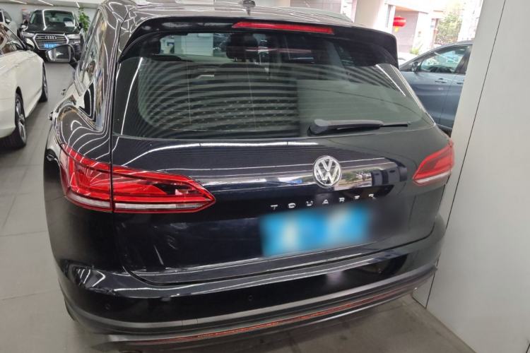 Used Volkswagen Touareg 2019 2.0 TSI Flagship Edition China VI Rear