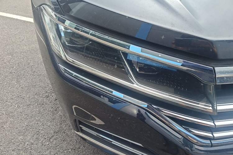 Used Volkswagen Touareg 2019 2.0 TSI Ruiyi Edition China V Standard Right Front Headlight
