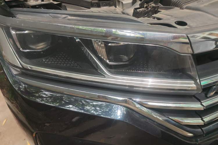 Used Volkswagen Touareg 2019 3.0 TSI RuiFeng Edition China V Standard Right Front Headlight