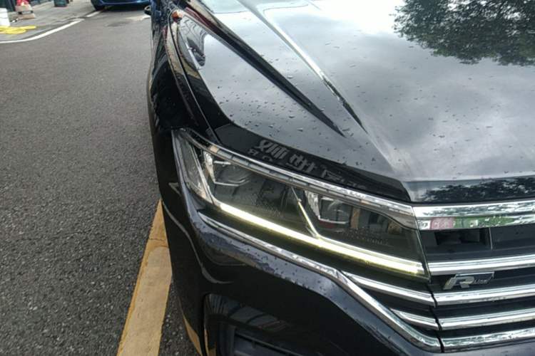 Used Volkswagen Touareg 2019 3.0 TSI RuiFeng Edition China V Standard Right Front Headlight