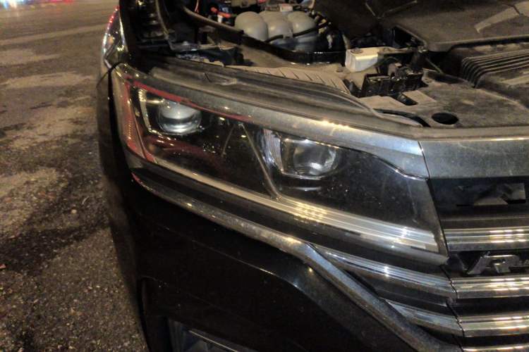 Used Volkswagen Touareg 2019 3.0 TSI RuiFeng Edition China V Standard Right Front Headlight