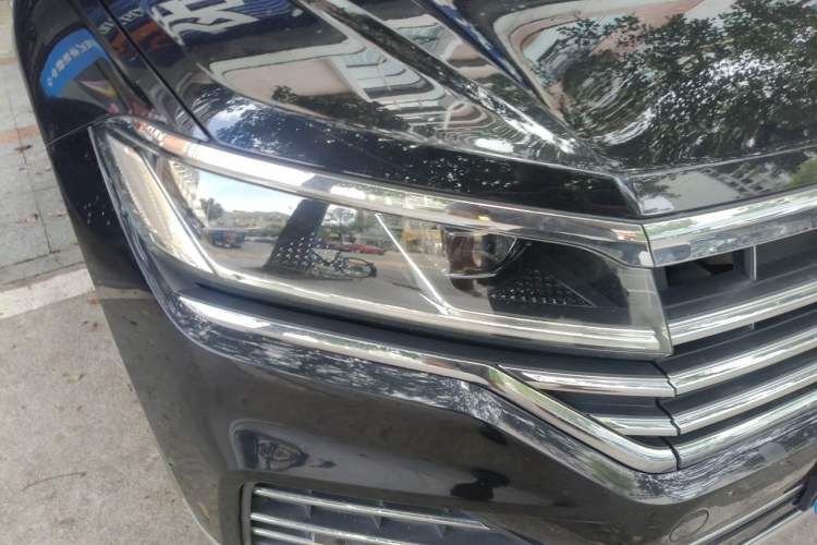 Used Volkswagen Touareg 2019 2.0TSI Ruiyi Edition China VI Standard Right Front Headlight