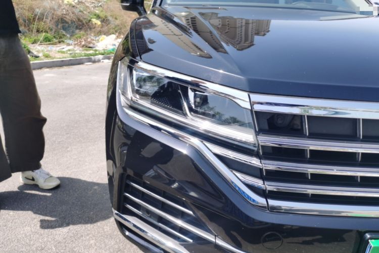 Used Volkswagen Touareg 2019 2.0TSI Ruiyi Edition China VI Standard Right Front Headlight