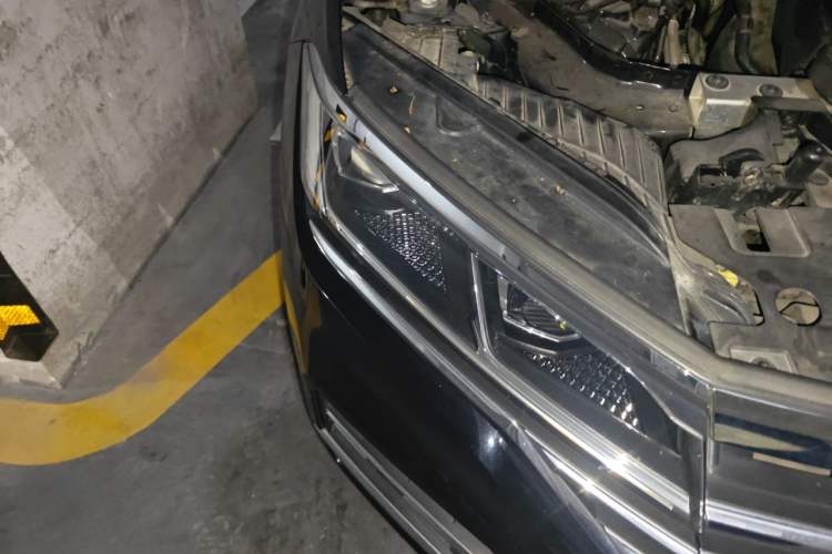 Used Volkswagen Touareg 2019 2.0 TSI Ruiyi Edition China V Standard Right Front Headlight