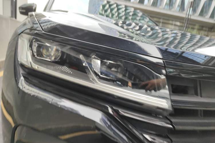 Used Volkswagen Touareg 2019 3.0 TSI RuiFeng Edition China VI Standard Right Front Headlight