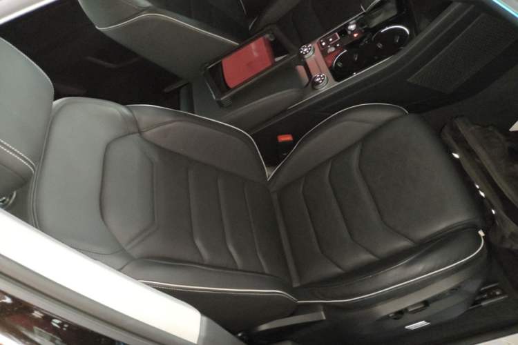 Used Volkswagen Touareg 2019 3.0 TSI Prestige Version China VI Standard Right Front Seat