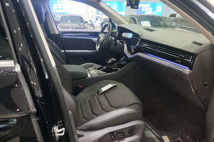 Used Volkswagen Touareg 2019 3.0 TSI RuiFeng Edition China VI Standard Right Front Seat