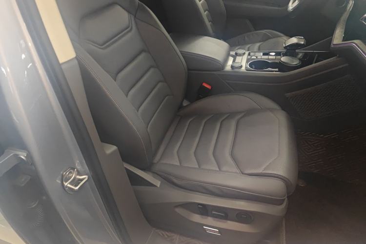 Used Volkswagen Touareg 2019 2.0 TSI Ruiyi Edition China V Standard Right Front Seat