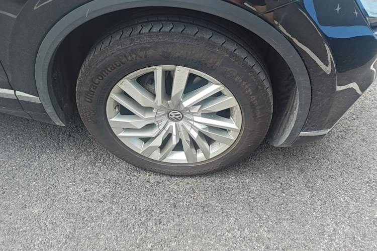 Used Volkswagen Touareg 2019 2.0 TSI Ruiyi Edition China V Standard Right Front Wheel Hub