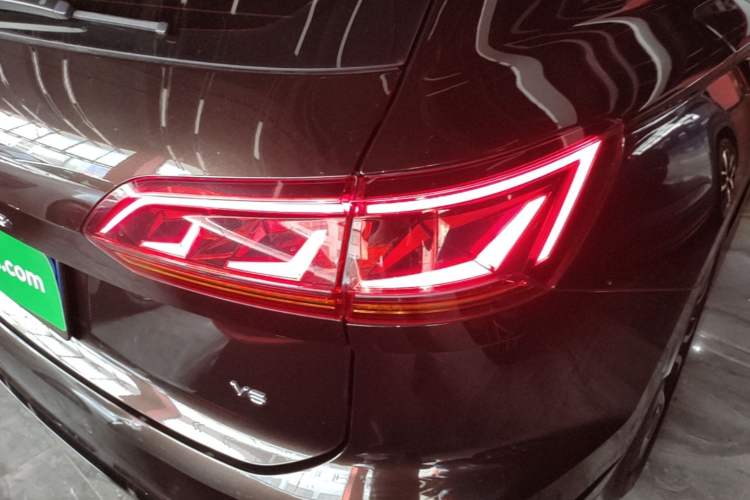 Used Volkswagen Touareg 2019 3.0 TSI Prestige Version China VI Standard Right Rear Taillight