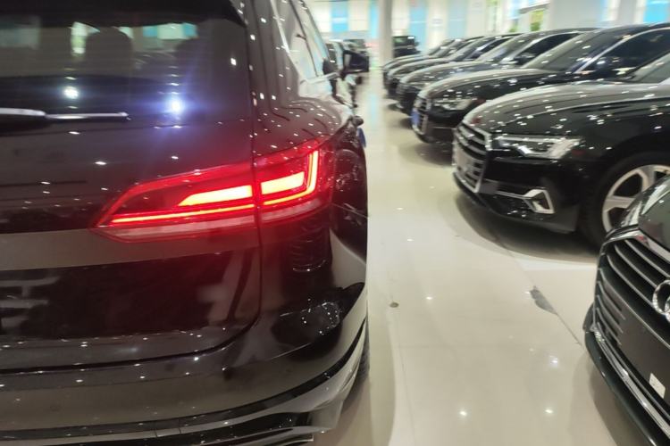 Used Volkswagen Touareg 2019 3.0 TSI RuiFeng Edition China VI Standard Right Rear Taillight