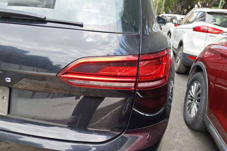 Used Volkswagen Touareg 2019 2.0TSI Ruiyi Edition China VI Standard Right Rear Taillight