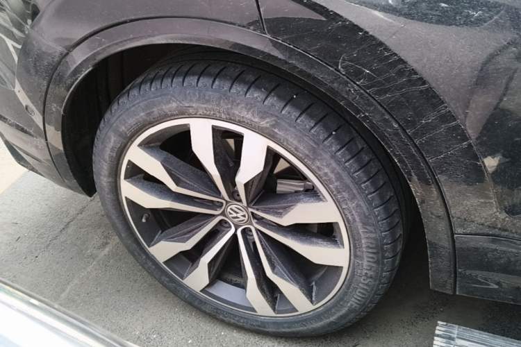 Used Volkswagen Touareg 2019 3.0 TSI Prestige Version China VI Standard Right Rear Wheel Hub