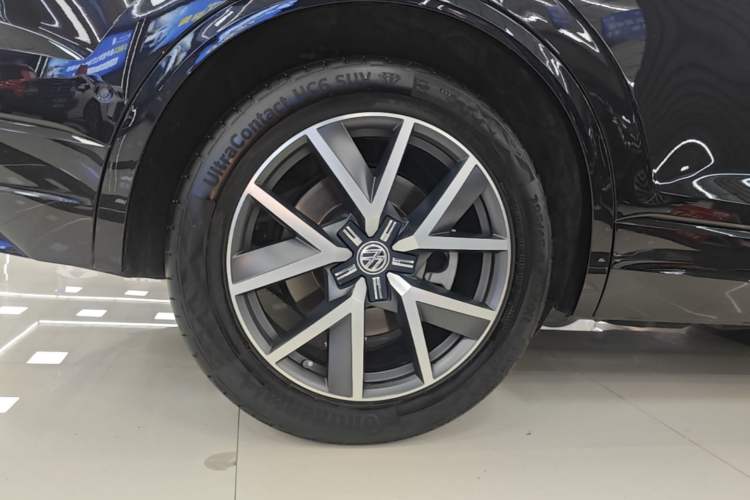 Used Volkswagen Touareg 2019 3.0 TSI RuiFeng Edition China VI Standard Right Rear Wheel Hub