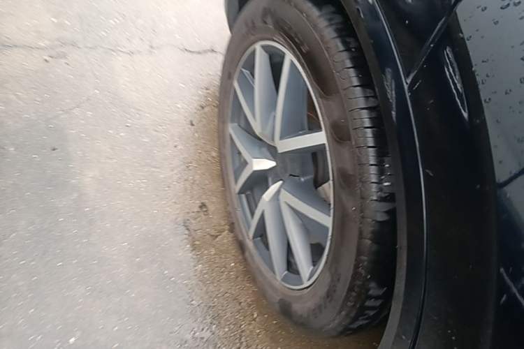 Used Volkswagen Touareg 2019 3.0 TSI RuiFeng Edition China VI Standard Right Rear Wheel Hub