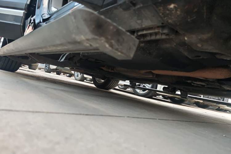 Used Volkswagen Touareg 2019 2.0TSI Ruiyi Edition China VI Standard Right Side Sill