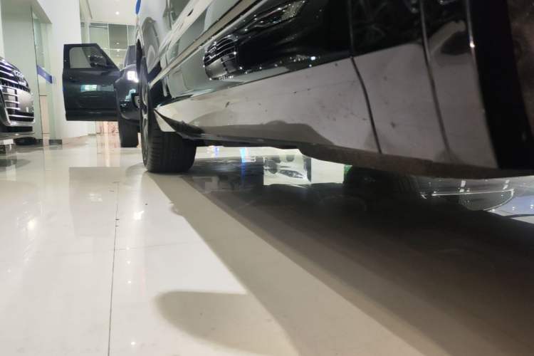Used Volkswagen Touareg 2019 3.0 TSI RuiFeng Edition China VI Standard Right Side Sill