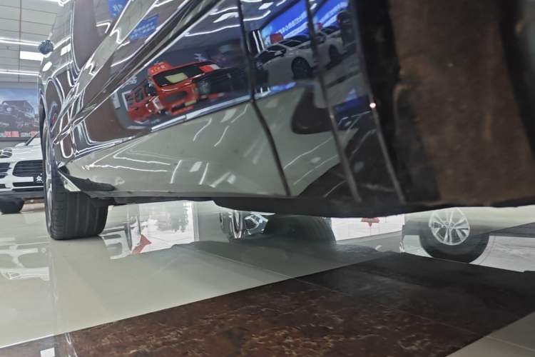 Used Volkswagen Touareg 2019 3.0 TSI RuiFeng Edition China VI Standard Right Side Sill
