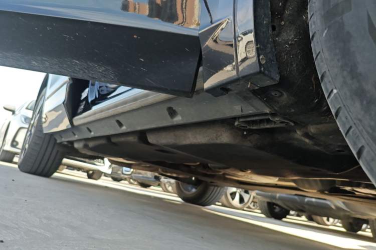 Used Volkswagen Touareg 2019 3.0 TSI RuiFeng Edition China VI Standard Right Side Sill