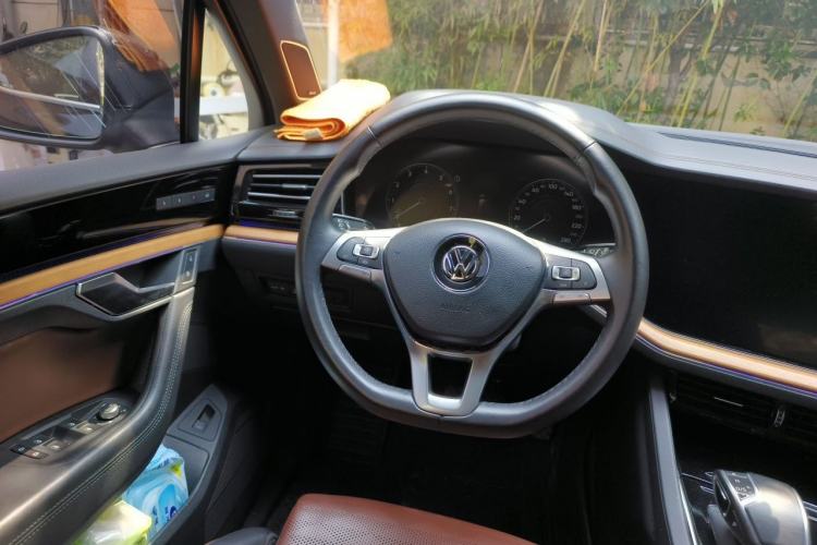 Used Volkswagen Touareg 2019 3.0 TSI Advanced Version China V Standard Steering Wheel