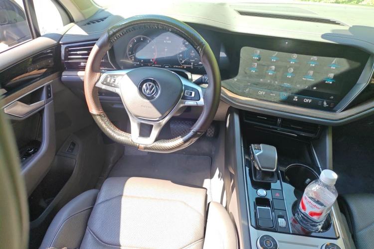 Used Volkswagen Touareg 2019 3.0 TSI RuiFeng Edition China VI Standard Steering Wheel