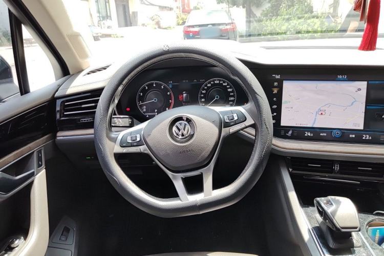 Used Volkswagen Touareg 2019 2.0TSI Ruiyi Edition China VI Standard Steering Wheel