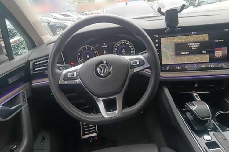Used Volkswagen Touareg 2019 3.0 TSI RuiFeng Edition China VI Standard Steering Wheel