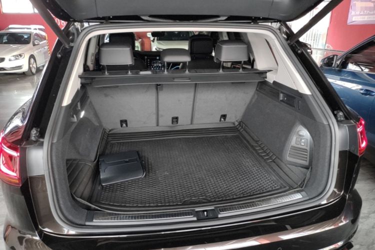 Used Volkswagen Touareg 2019 3.0 TSI Prestige Version China VI Standard Trunk