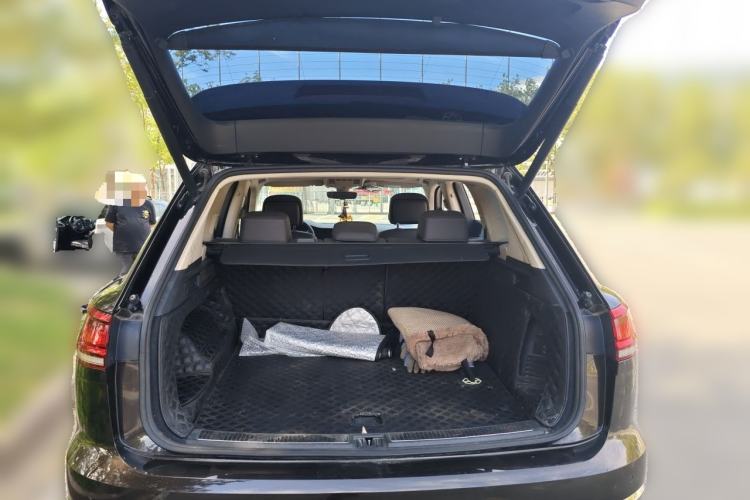 Used Volkswagen Touareg 2019 2.0 TSI Ruiyi Edition China V Standard Trunk