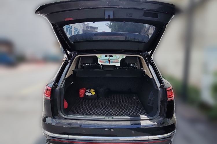 Used Volkswagen Touareg 2019 2.0TSI Ruiyi Edition China VI Standard Trunk