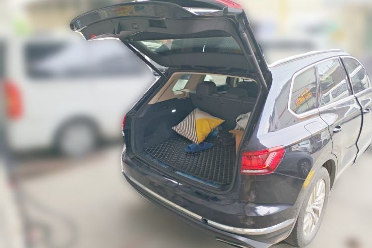 Used Volkswagen Touareg 2019 2.0 TSI Ruiyi Edition China V Standard Trunk