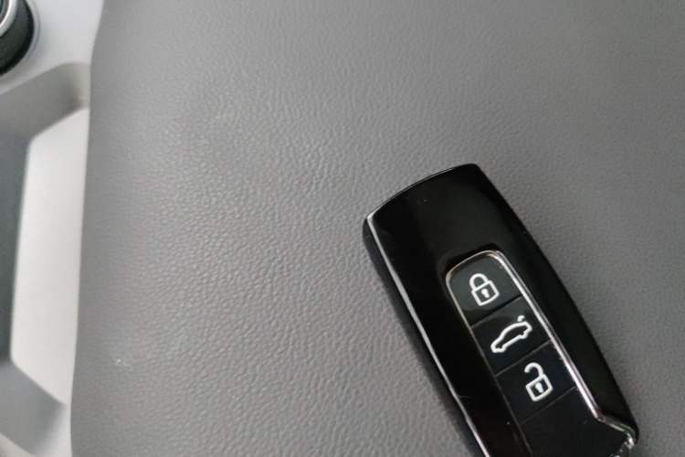 Used Volkswagen Touareg 2019 3.0 TSI RuiFeng Edition China VI Standard Vehicle Key