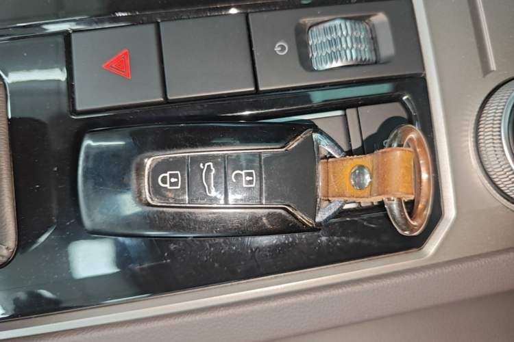 Used Volkswagen Touareg 2019 3.0 TSI RuiFeng Edition China VI Standard Vehicle Key