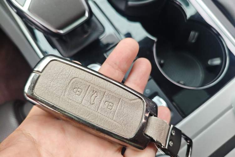 Used Volkswagen Touareg 2019 2.0TSI Ruiyi Edition China VI Standard Vehicle Key