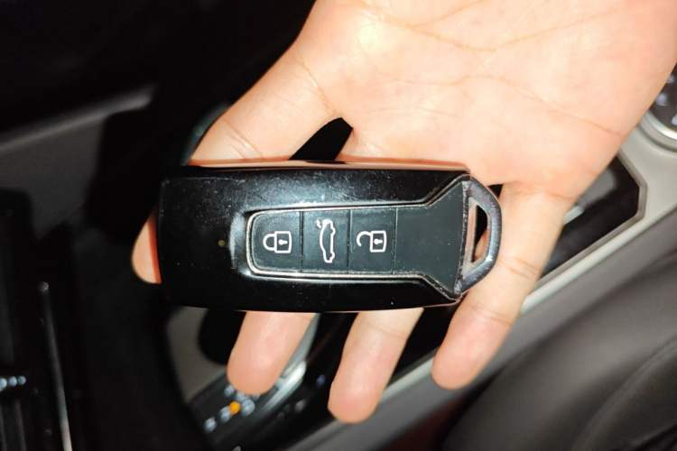Used Volkswagen Touareg 2019 3.0 TSI RuiFeng Edition China VI Standard Vehicle Key