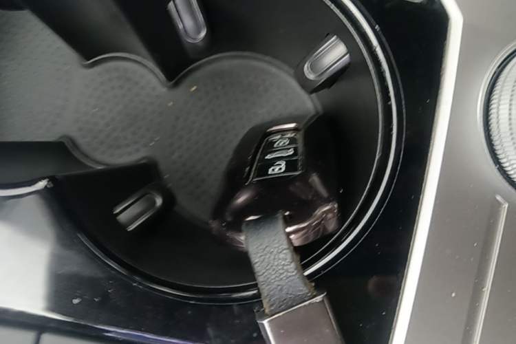 Used Volkswagen Touareg 2019 3.0 TSI RuiFeng Edition China VI Standard Vehicle Key