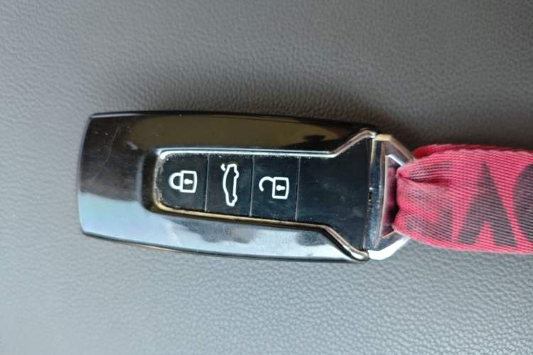 Used Volkswagen Touareg 2019 3.0 TSI RuiFeng Edition China VI Standard Vehicle Key
