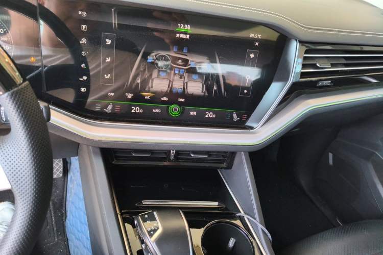 Used Volkswagen Touareg 2019 2.0 TSI Ruiyi Edition China V Standard Audio And AC Panel